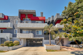 5051 Rosewood 205