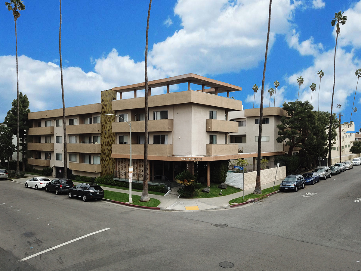 358 Gramercy 202