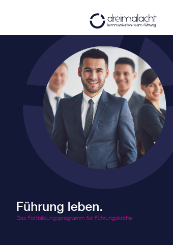 dreimalacht/Führung leben.